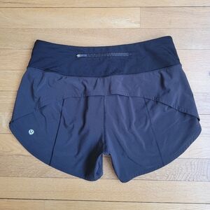 Lululemon 6 Tall HR Speed Shorts 4" Inseam